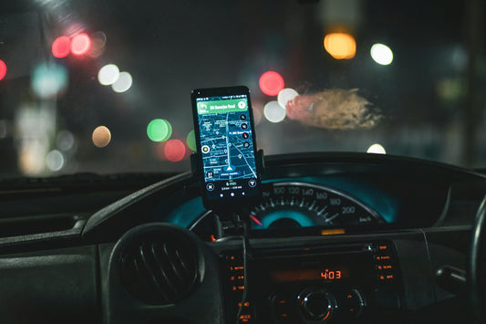 Hands-Free Driving: The Best Phone Holders for Every Car Type